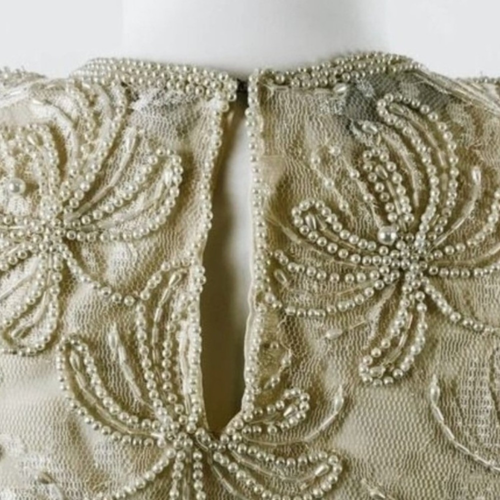 Vintage Ivory Lace Beaded Pearl Blouse XL Scalloped Hem V-Neck Formal Top - Picture 8 of 8